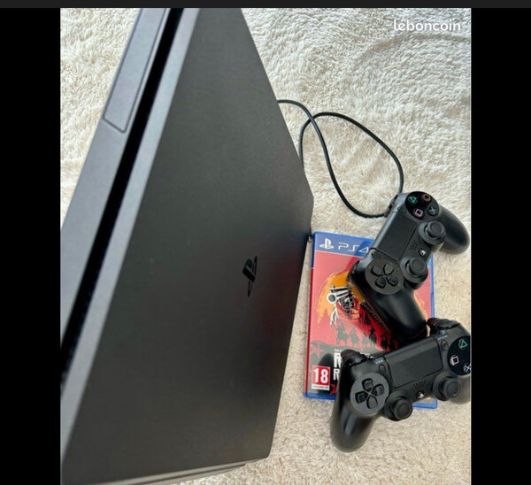 Console PS4 avec Jeux