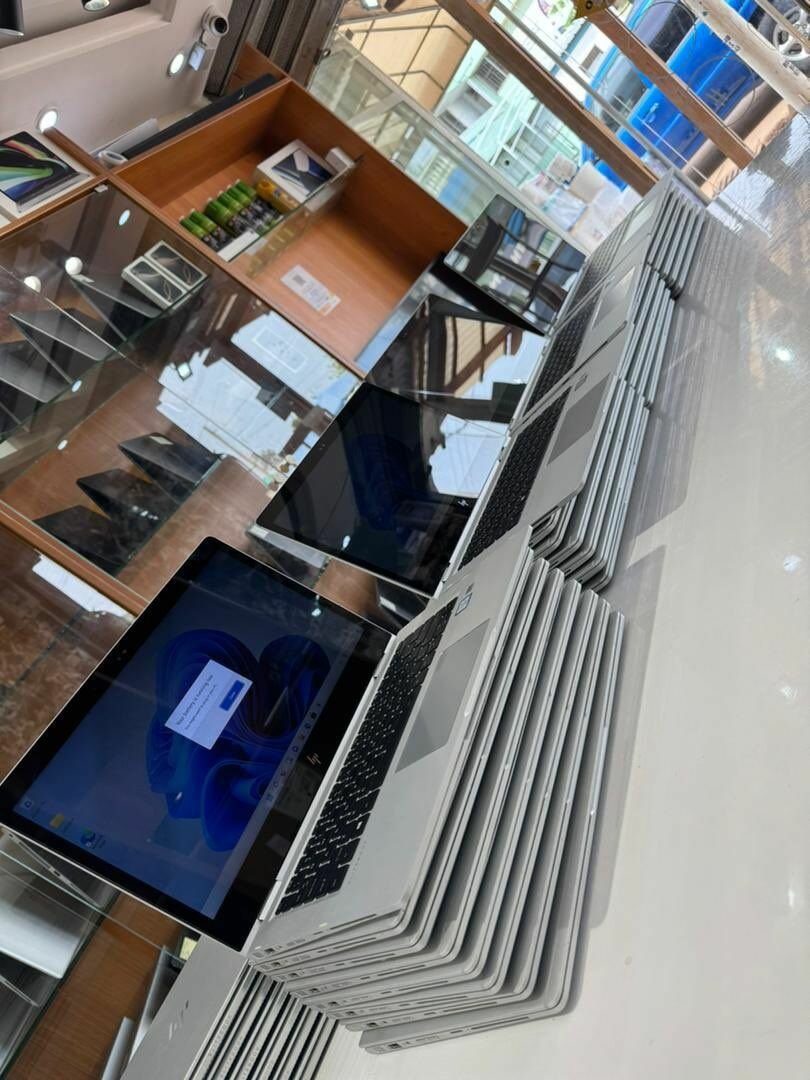 HP ELITEBOOK 1030 G2