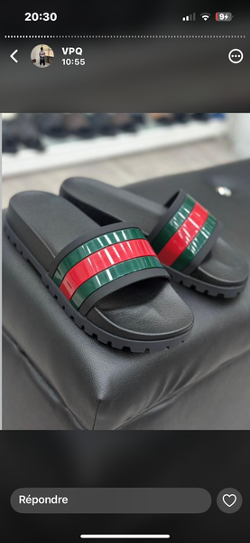 Claquettes élégantes unisexes