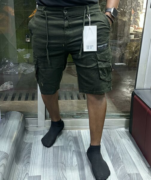 Short cargo vert homme