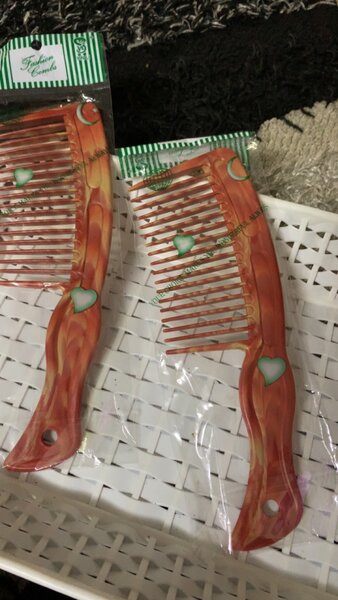 Peigne antistatique en plastique