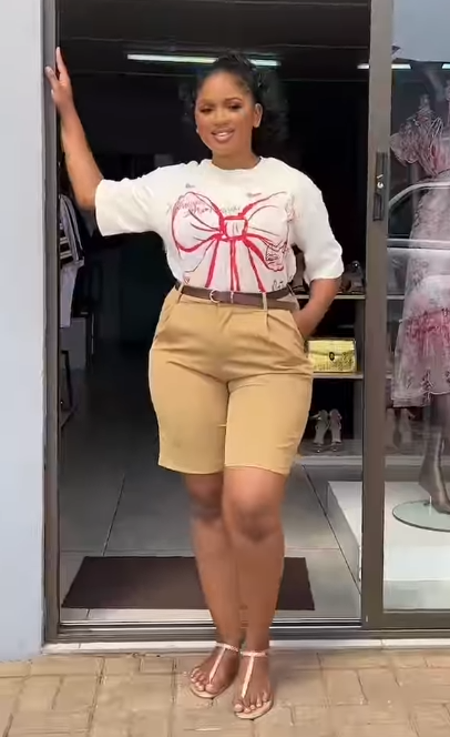 Women's Beige Shorts