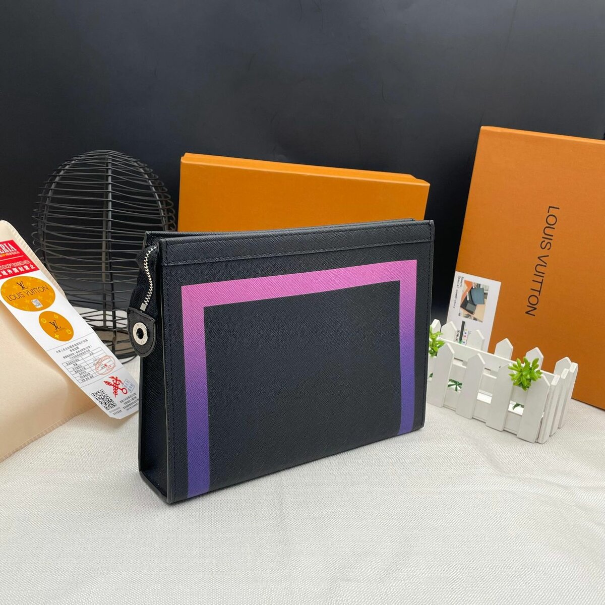 Solid branded side bags