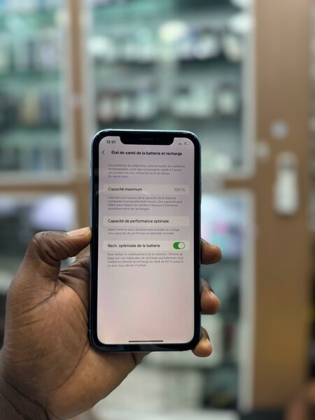 iPhone XR 64giga sans ID