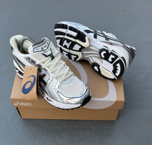 Asics  kayano