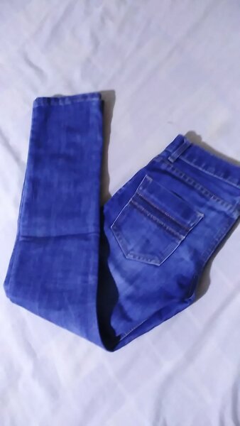 Jeans droits bleus pour hommes