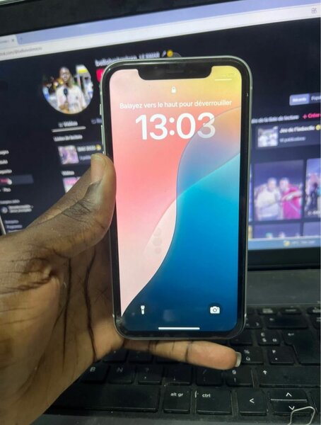 iPhone XR 64 Go Blanc