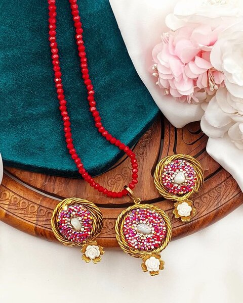 Ladies wedding set Necklace and earrings