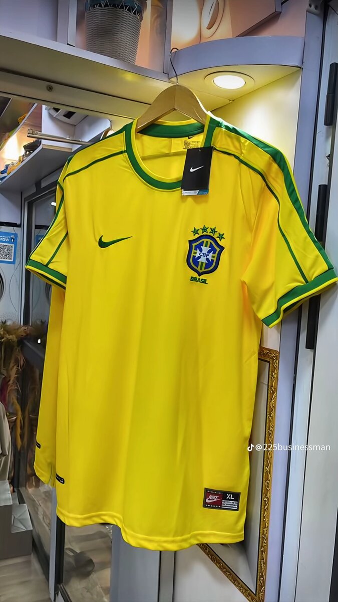 Maillot de foot Brésil jaune