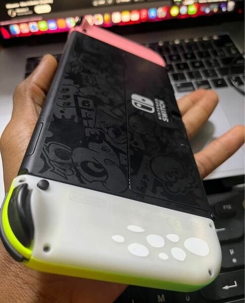 Console de jeu Joy-Con colorée