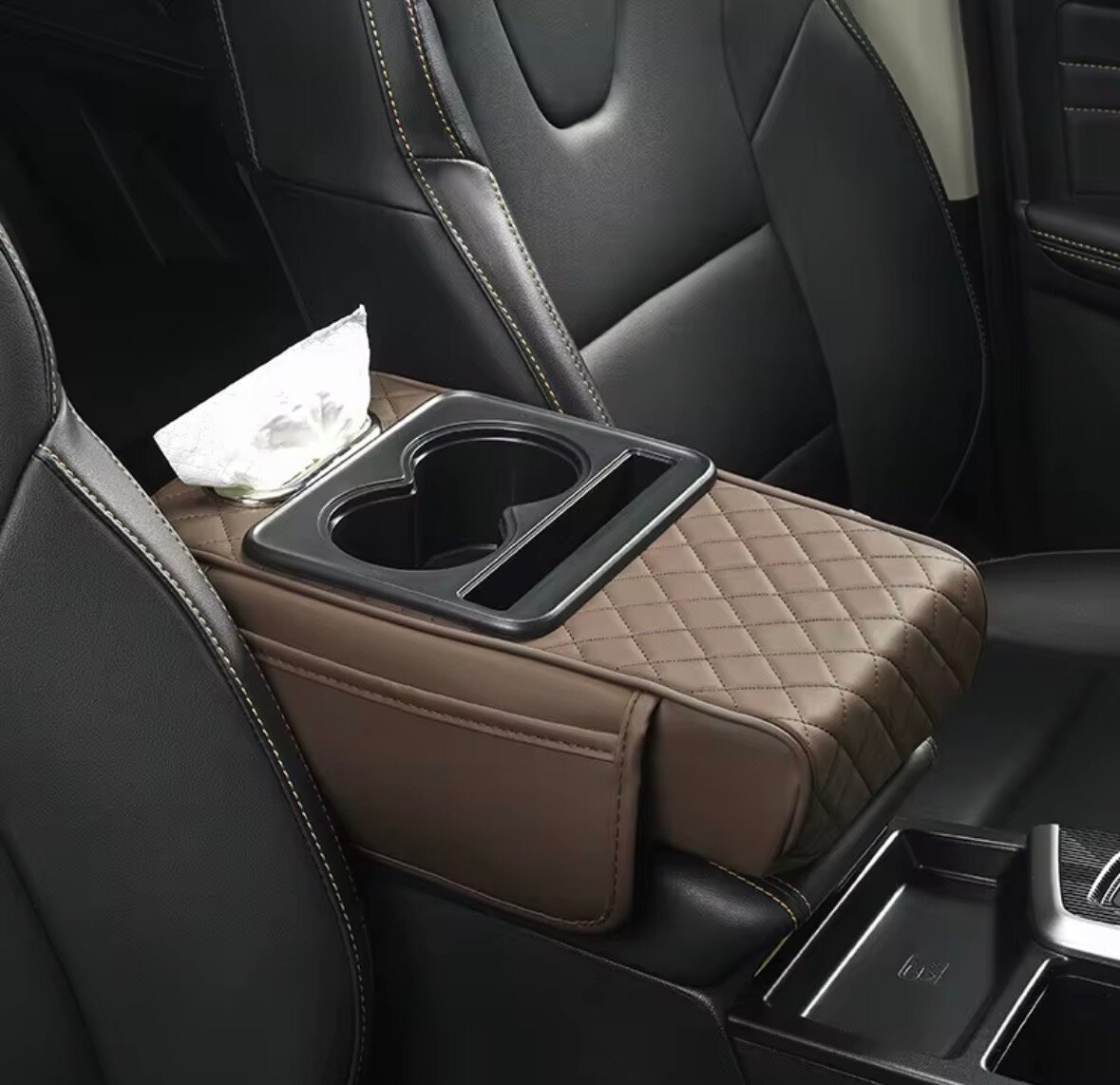 Accoudoir en cuir avec porte-gobelets