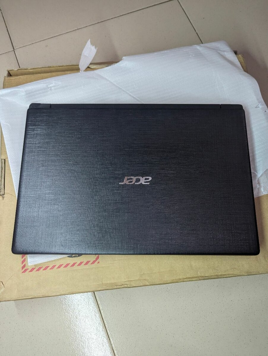 Acer Aspire A315-51, i3-8th Gen, 8GB, 256GB NVME SSD
