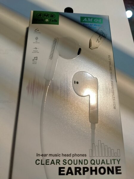 Earphone AM04