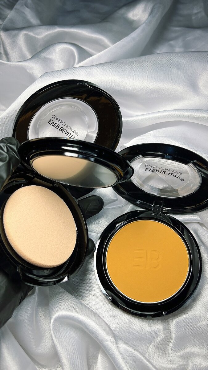 Poudre compacte EVER BEAUTY