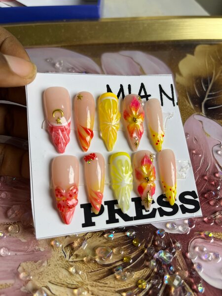 Ongles Press-On Décoratifs