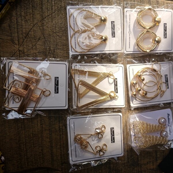 Boucle d'oreille élégant