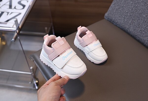 Baskets enfants stylées