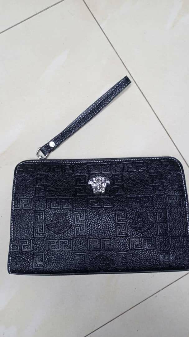 Pochette en cuir chic