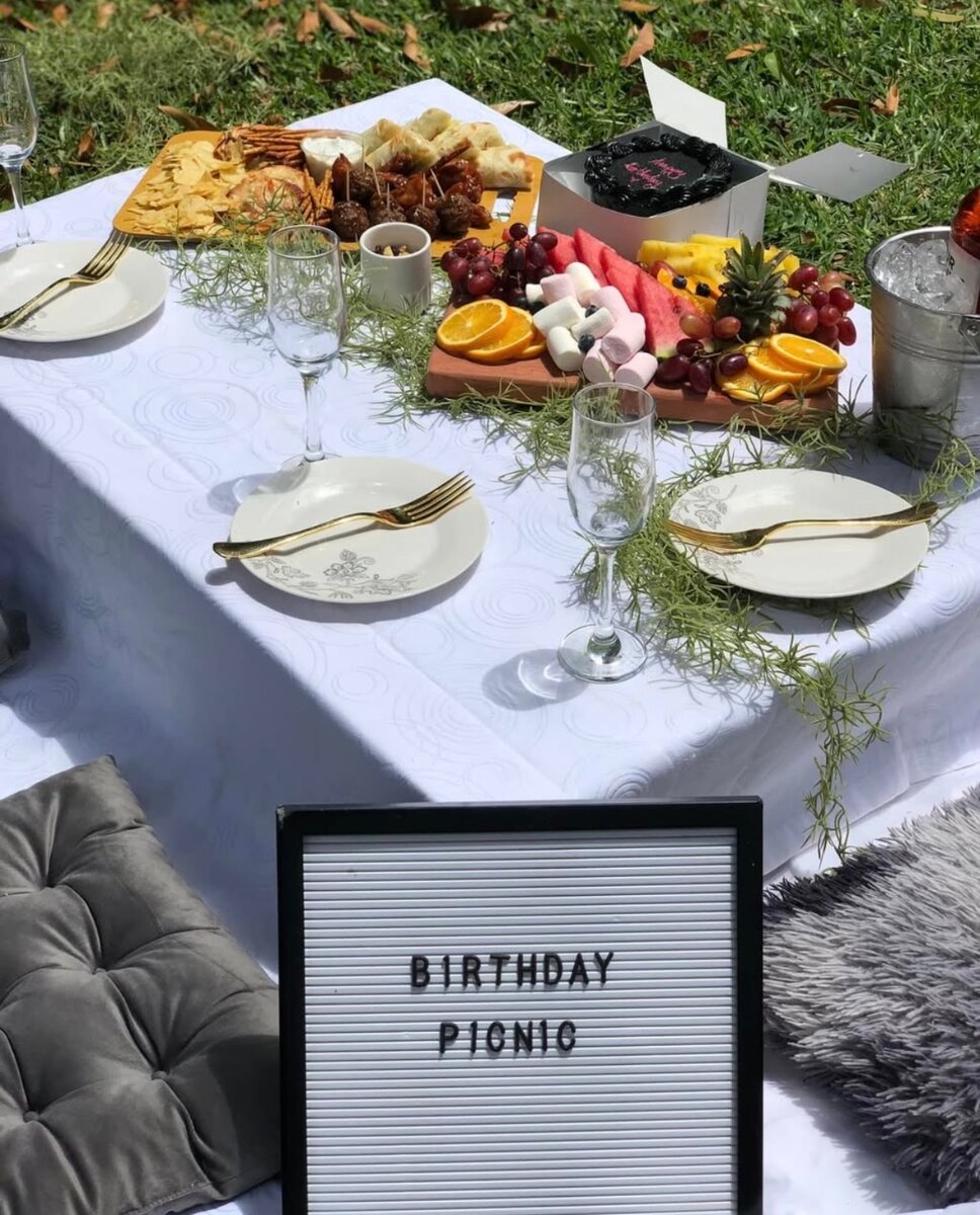 Romantic picnic set ups