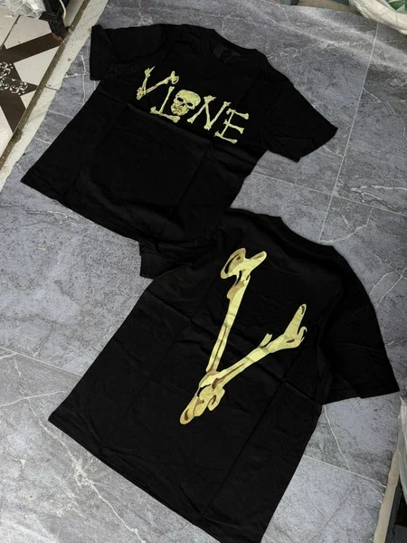 T-shirt imprimé graphique tendance