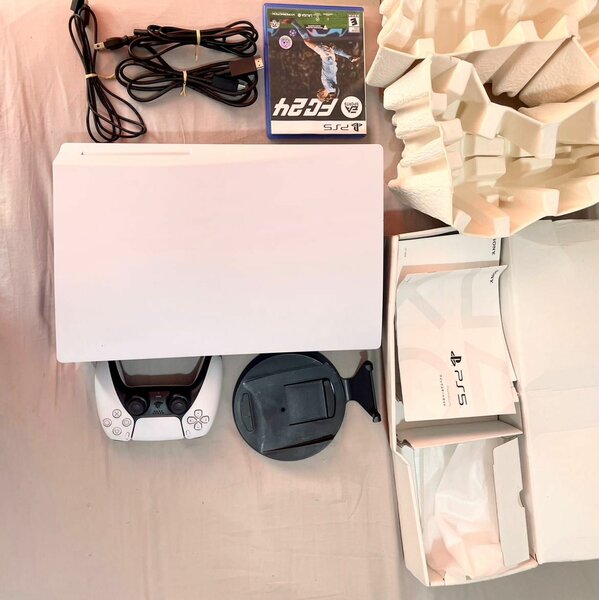 PLAYSTATION 5
