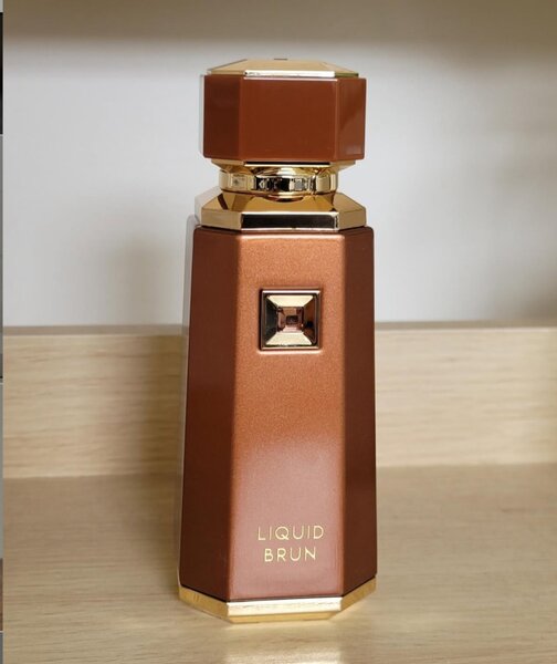 Parfum Élégant Liquid Brun
