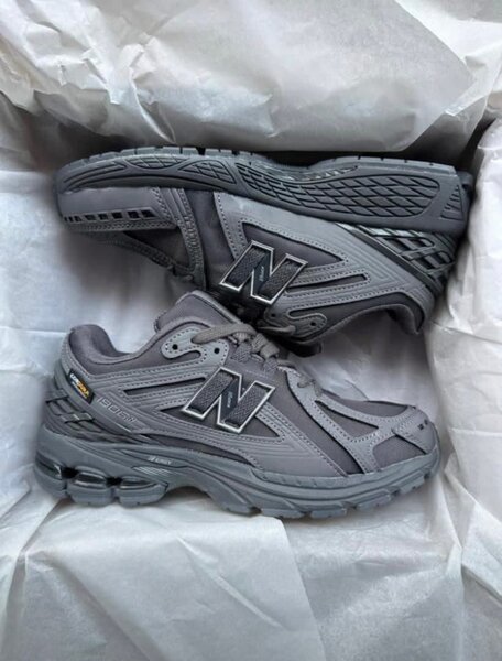 Chaussures de sport modernes