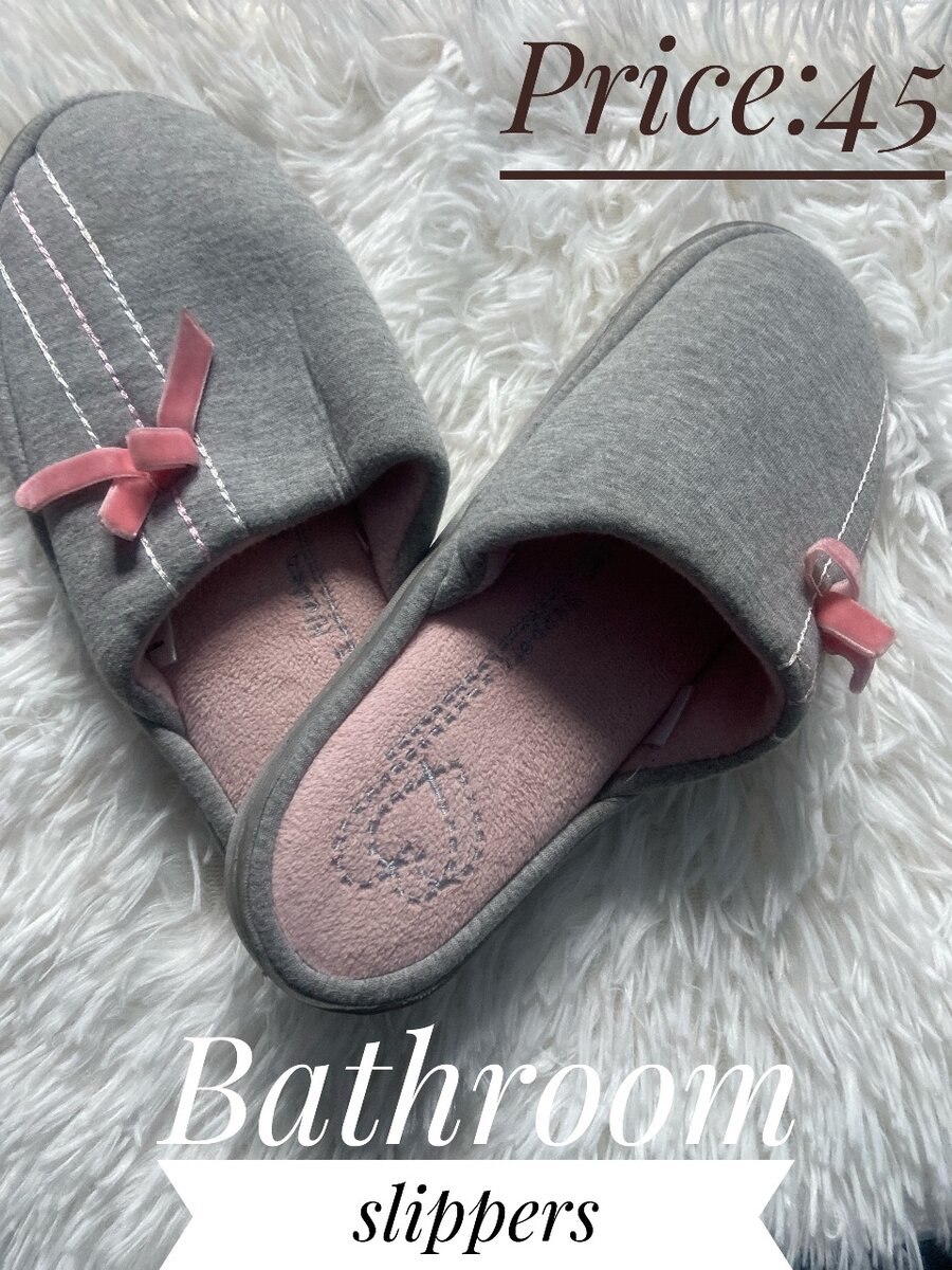 Bathroom slippers