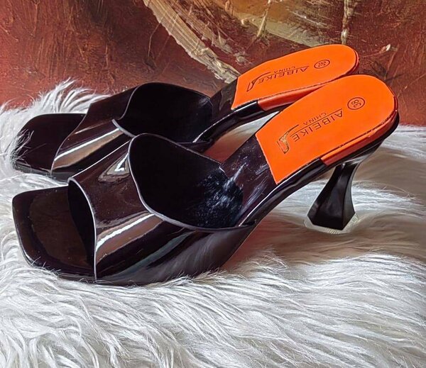 Sandales à talons élégantes