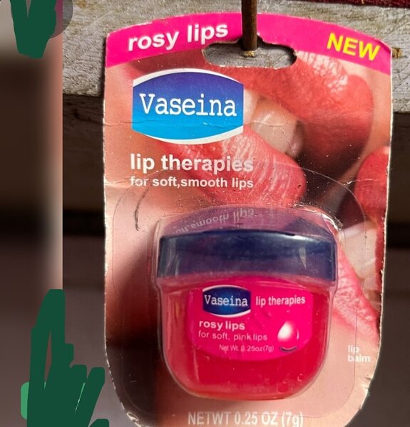 Baume à lèvres rose hydratant