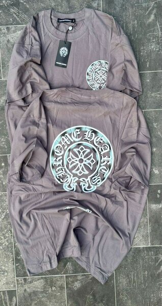 T-shirt unisexe logo tendance