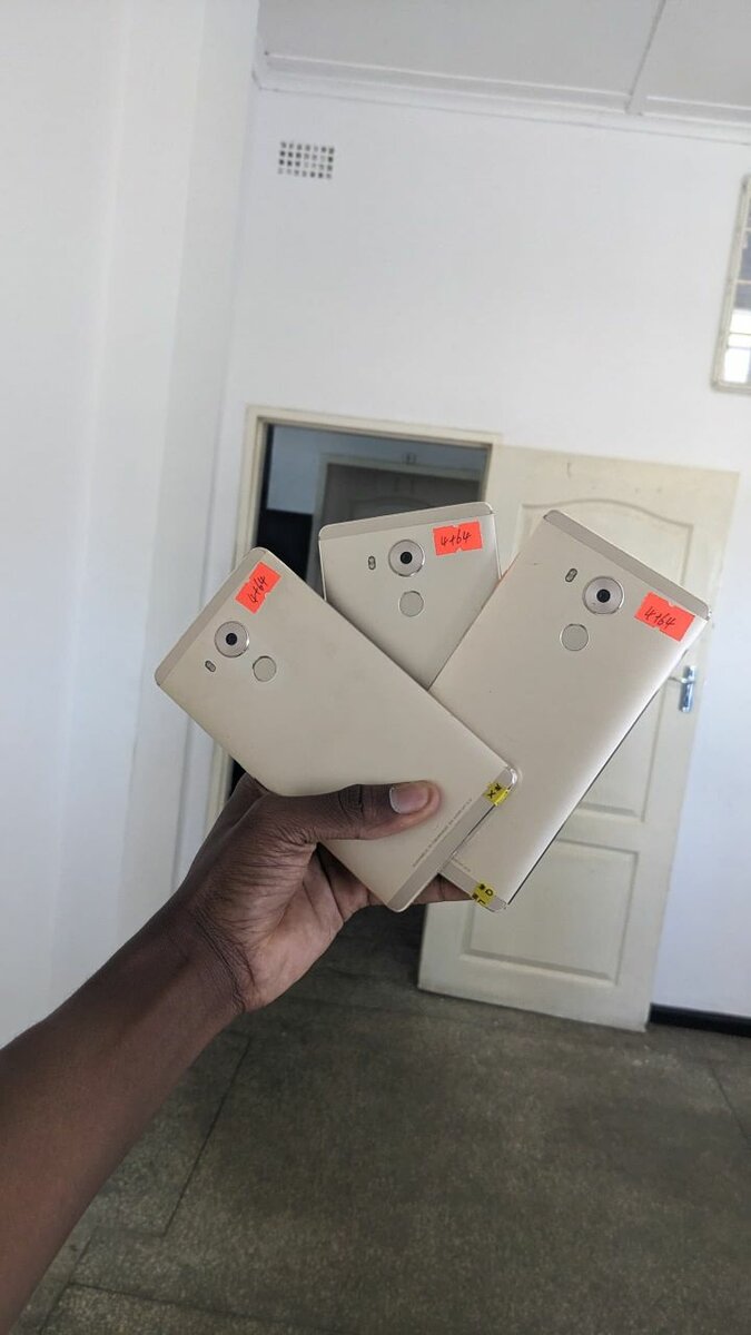 Huawei mate 8 64gb 4gb ram