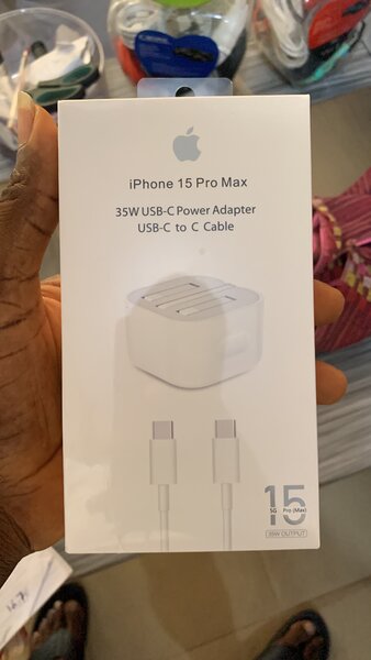 iPhone 15pro max charger