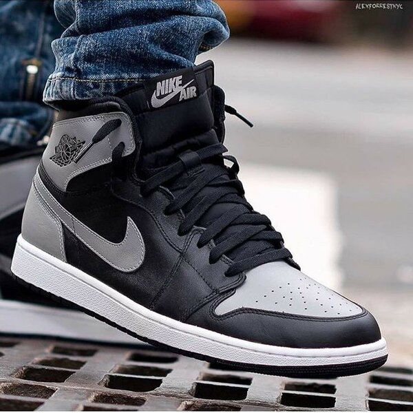 Air Jordan 1 high(ash and black )