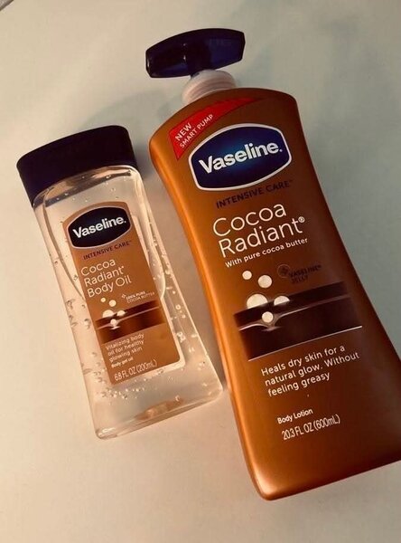 Lotion et Huile Corporelle Vaseline Cocoa Radiant