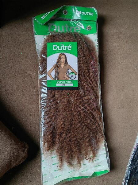 Outré Tresses Super Kinki 30