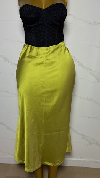 Jupe Longue Satinée Élégante