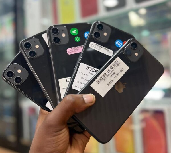 iPhone 11simple 64gb casi