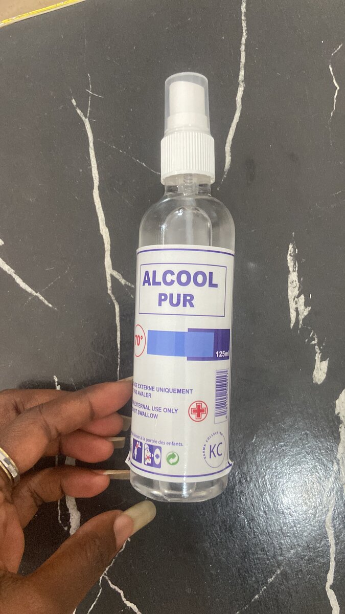 Spray désinfectant alcool