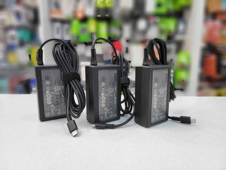 HP TYPE - C 65W POWER ADAPTER