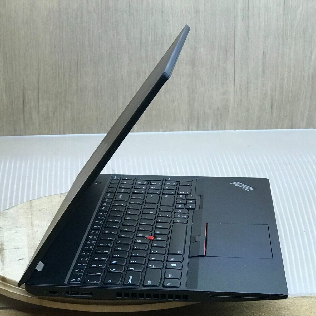Lenovo ThinkPad E15 AMD Ryzen 3 / intel core i5 8500