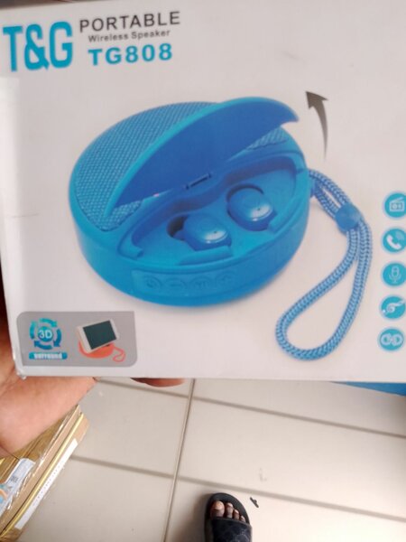 Music box with airpod only serious buyers chat or call