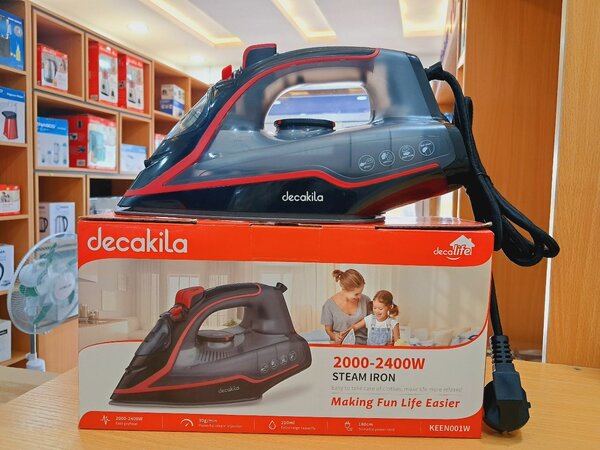 Beautiful Decakila steam iron