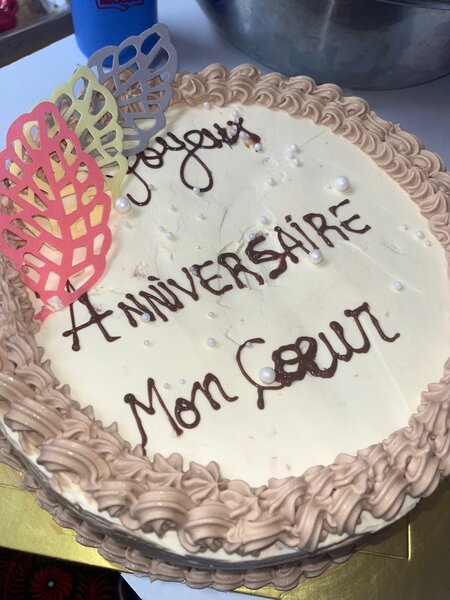 Gâteau d'anniversaire crémeux