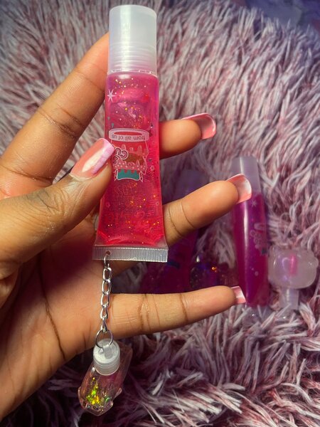 Gloss à lèvres scintillant rose