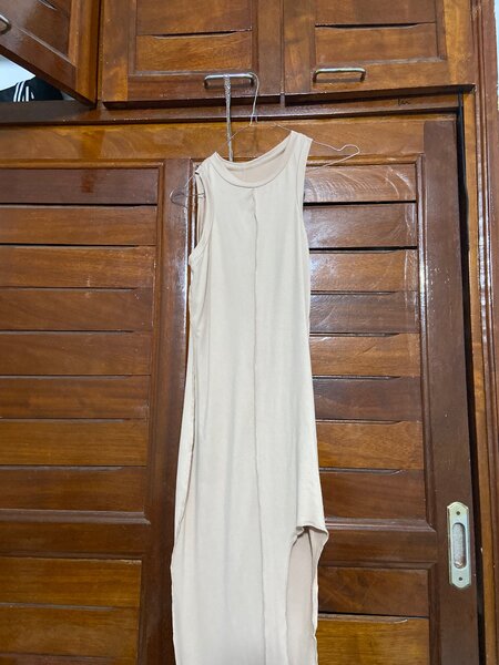 Robe Maxi Beige Sans Manches
