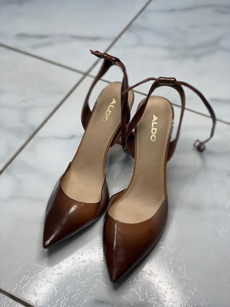 Elegant Women's Heeled Sandals