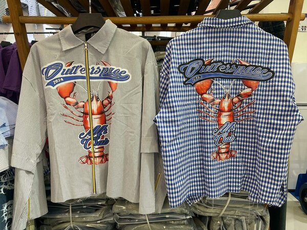 Chemise à motifs homard