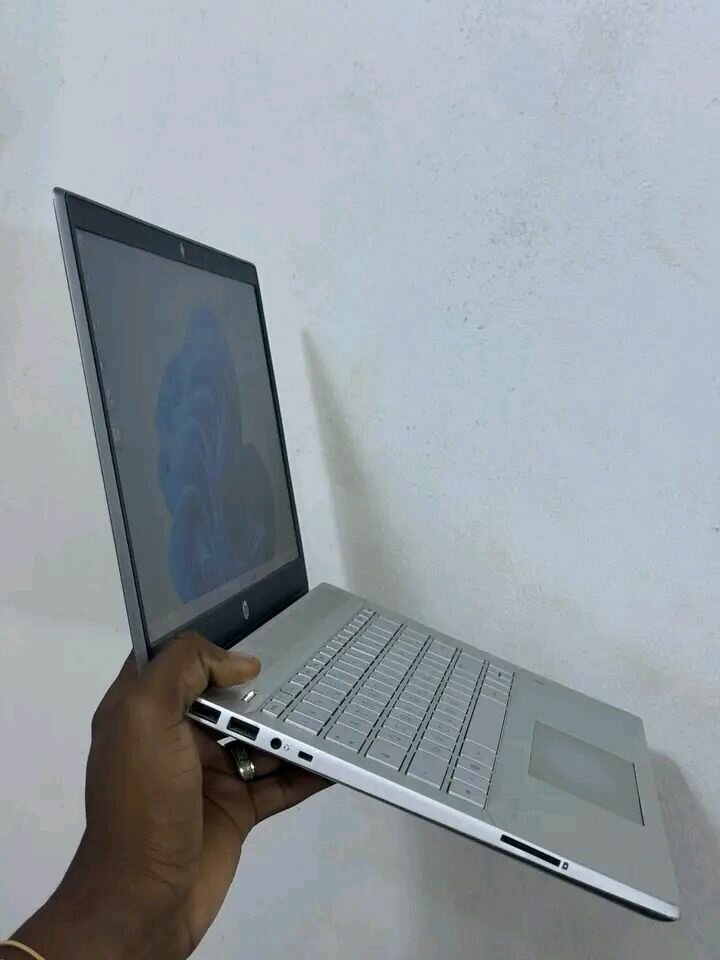 HP Portable Laptop Argent