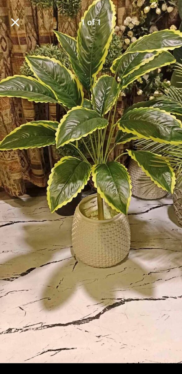 Flower pot artificial